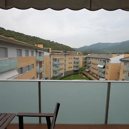 Lets Holidays Beautiful W/ Pool Toss Apartment *